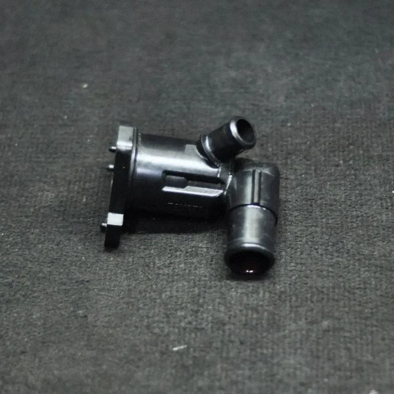 Thermostat housing – Toyota Yaris (2012-2014)