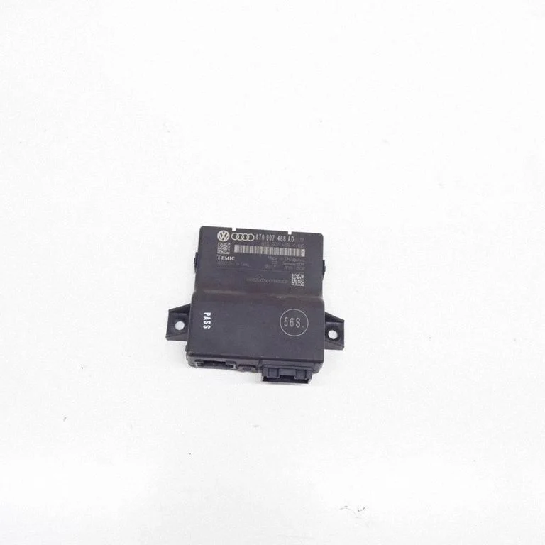 Gateway control module – Audi Q5 SQ5 8R (2008-2017)