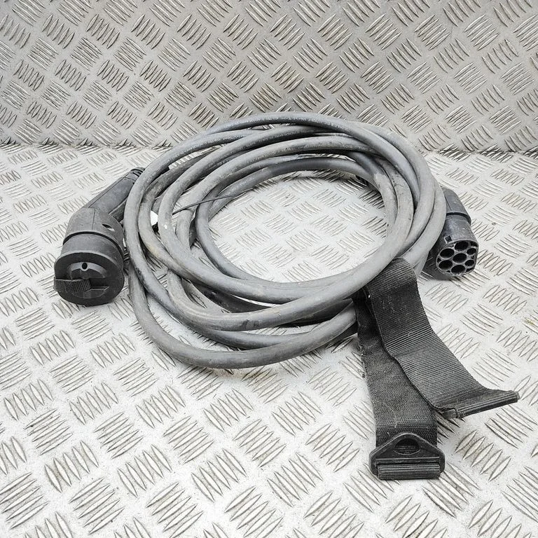 Elektromobiļa uzlādes vads 103981001A