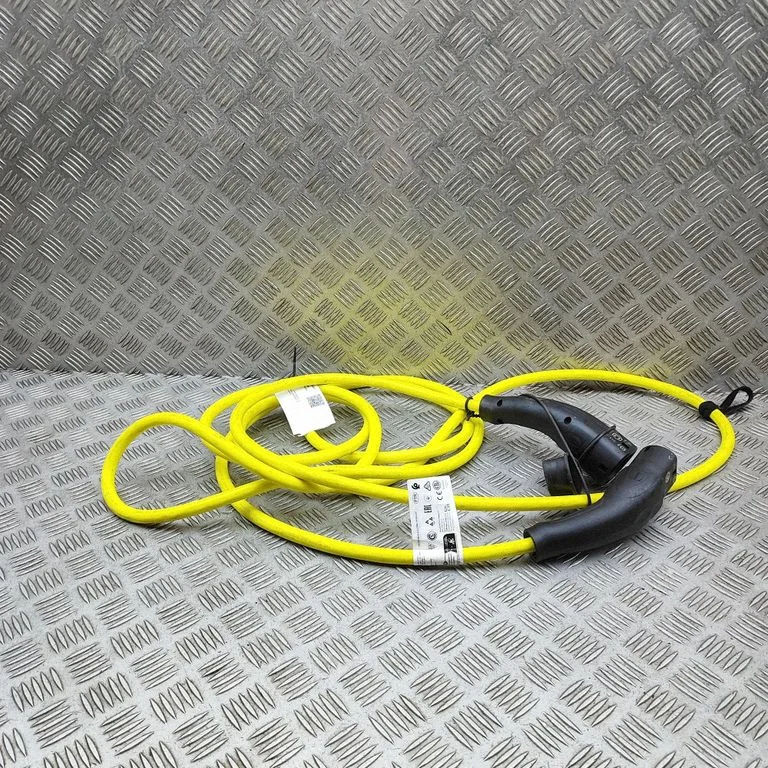 Electric car charging cable – Cupra Born (2021-)