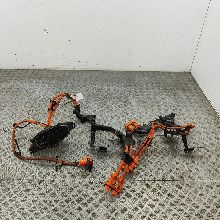 Kabel do ładowania auta elektrycznego 10A971531BH