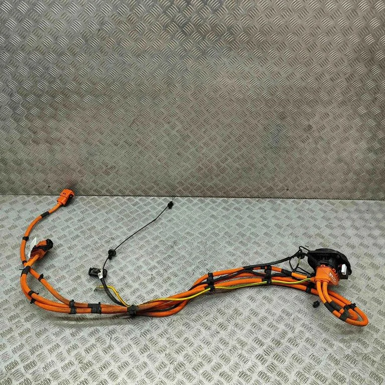 Elektromobiļa uzlādes vads A2435407213