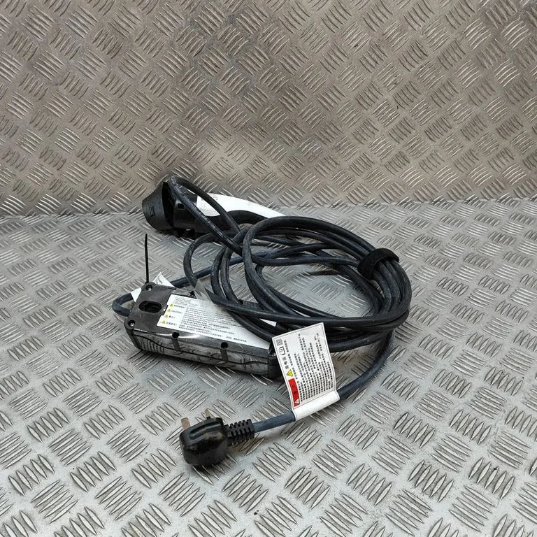 Electric car charging cable 91686GI060AD