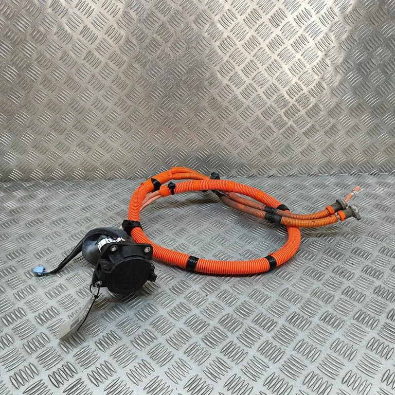 Elektromobiļa uzlādes vads 9499D704