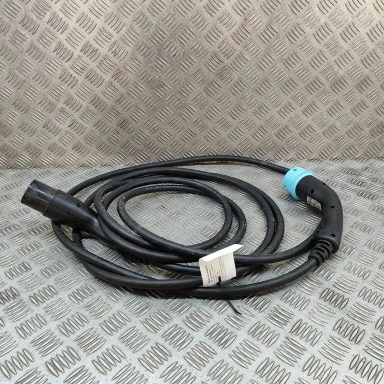 Elektromobiļa uzlādes vads F968410