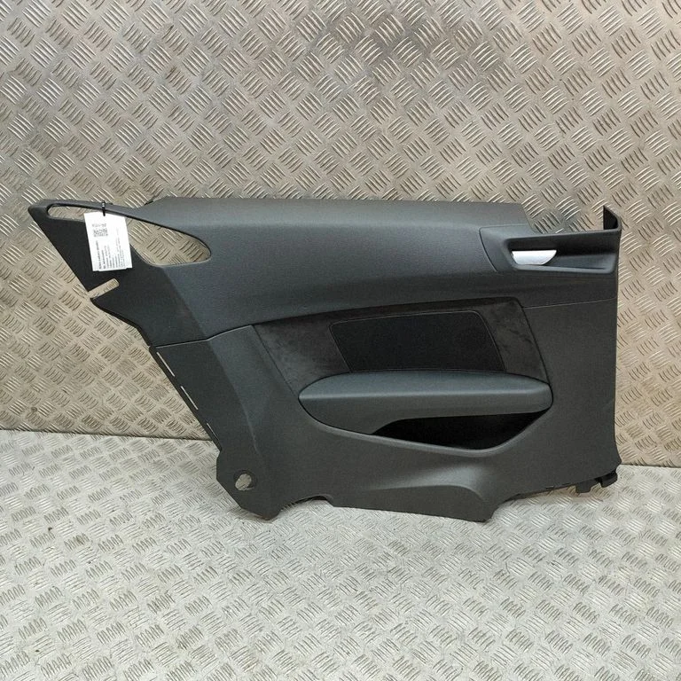 Coupe rear side trim panel 8W6867377
