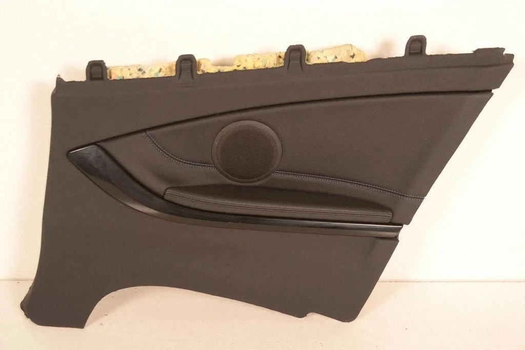Coupe rear side trim panel – BMW 4 Series F32 F33 (2013-2020)