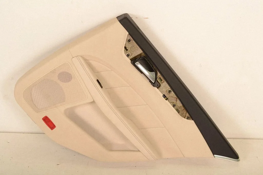 Coupe rear side trim panel A2187300270