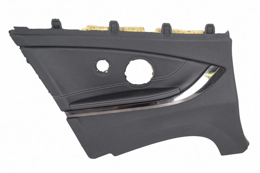 Coupe rear side trim panel – BMW Series 4 M4 F82 F83 (2014-2020)