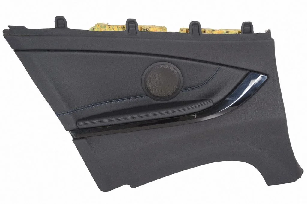 Coupe rear side trim panel – BMW 4 Series F32 F33 (2013-2020)