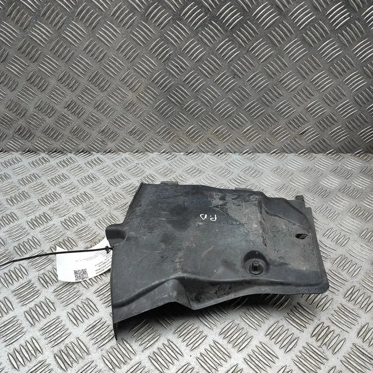 Külgmine põhjakaitse – Audi A5 Sportback 8TA (2009-2016)