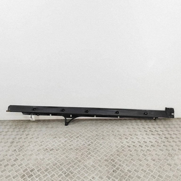Side bottom protection 4M0825212J