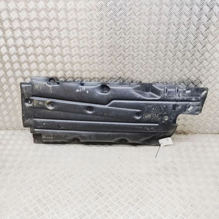 Sānu dibena aizsargs H1BB11133AC