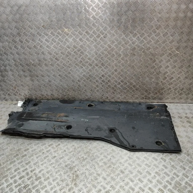 Külgmine põhjakaitse 3Q0825201K
