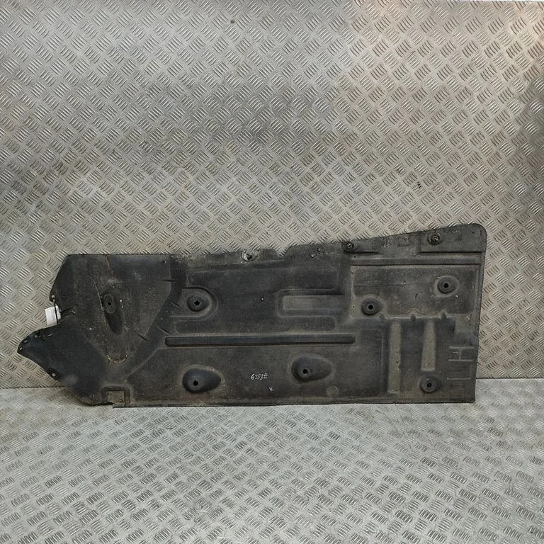 Sānu dibena aizsargs CV61R11133BA
