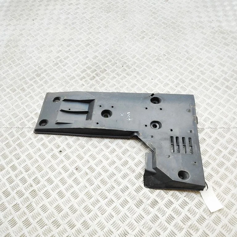 Külgmine põhjakaitse – Lexus GS 250 350 300H 450H (2013-)