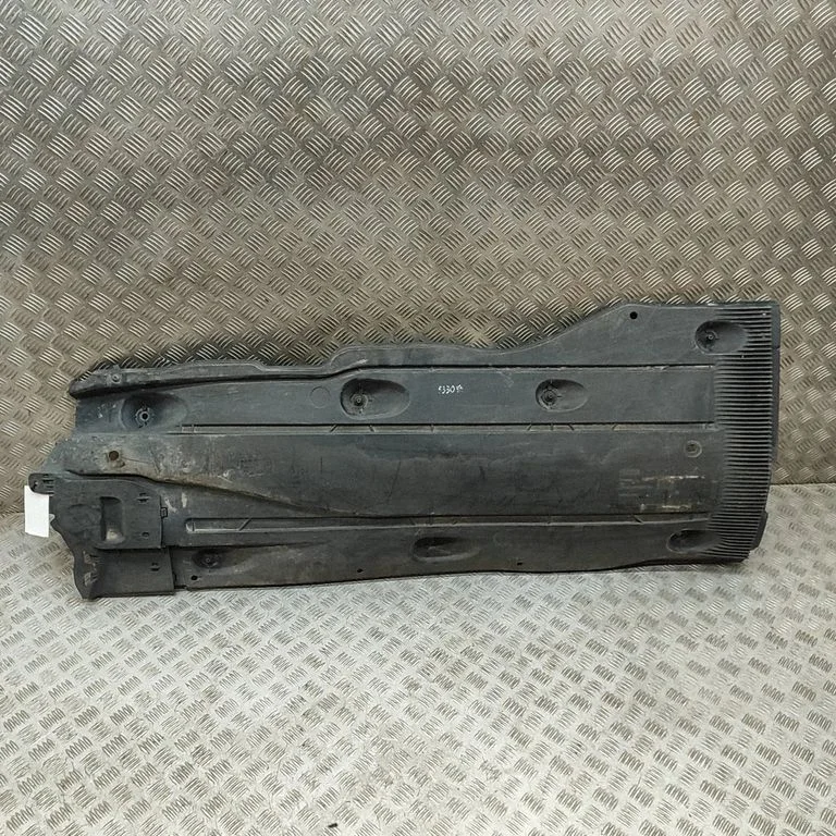 Külgmine põhjakaitse 5Q0825202M