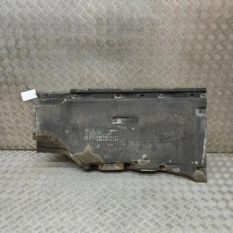 Sānu dibena aizsargs 8W6825207E
