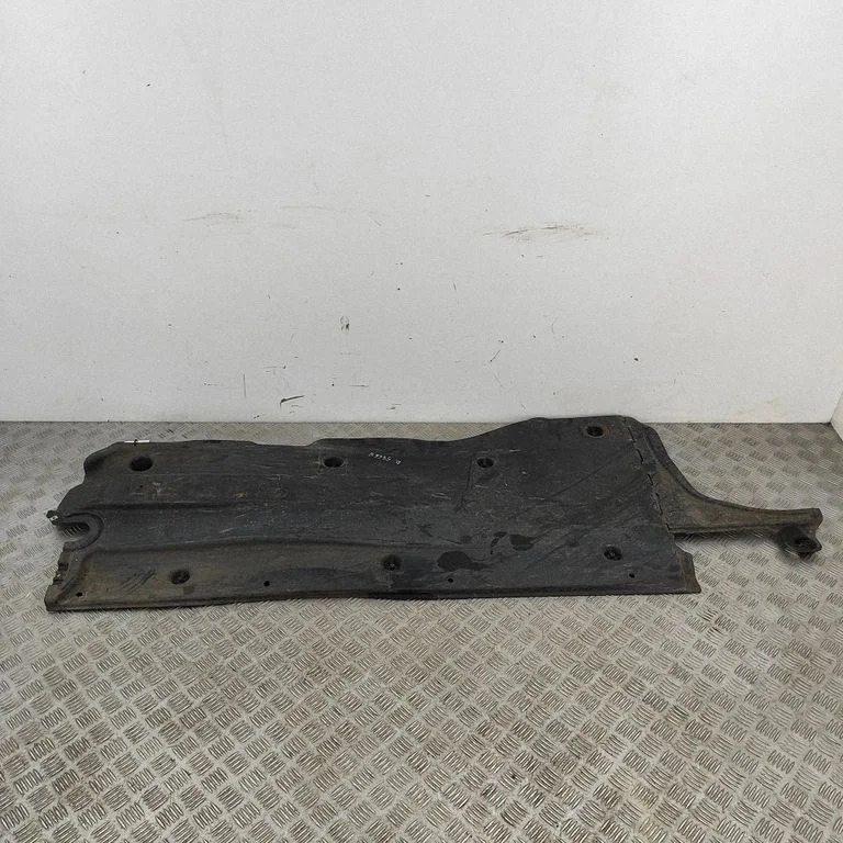 Sānu dibena aizsargs 5WA825202H