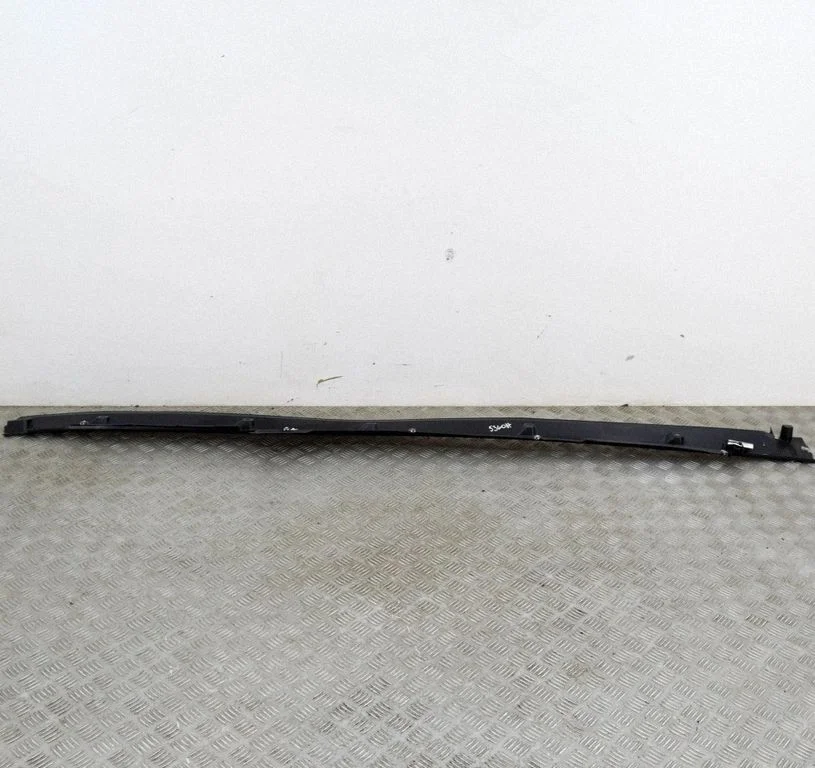 Sānu dibena aizsargs 760825201A