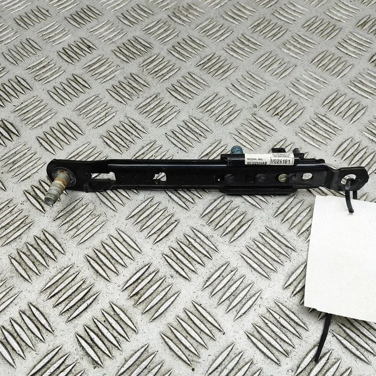Regulator wysokości pasa 68102536AB