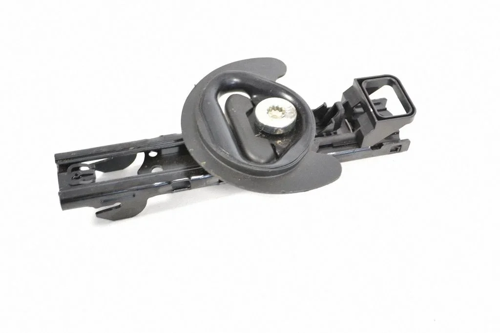 Seat belt height adjuster – Audi Q7 4M (2015-)