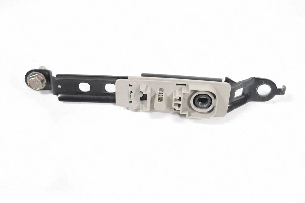 Seat belt height adjuster – front right