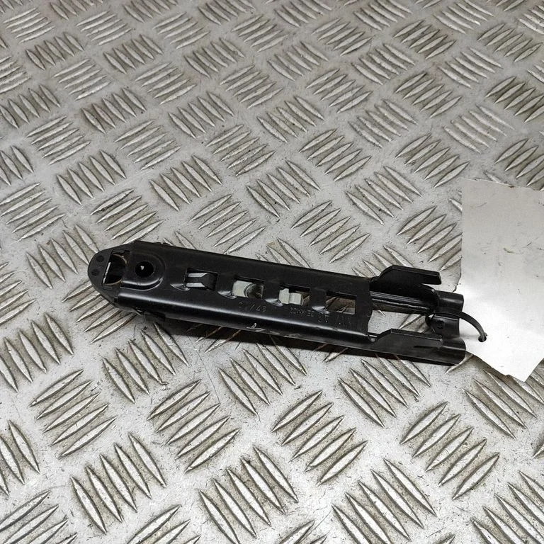 Seat belt height adjuster 3G8857819