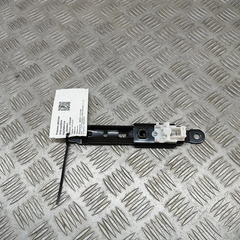 Drošības jostas augstuma regulētājs BHF560007J