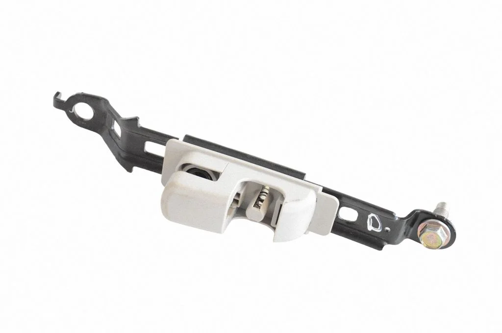 Seat belt height adjuster – front right