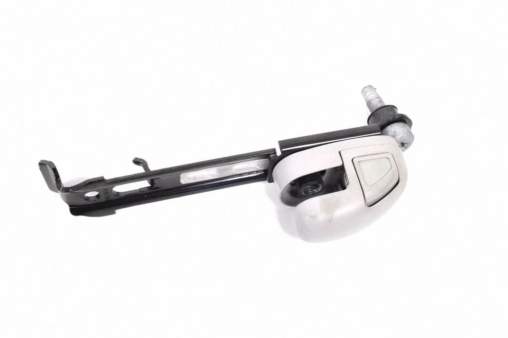 Seat belt height adjuster – front right