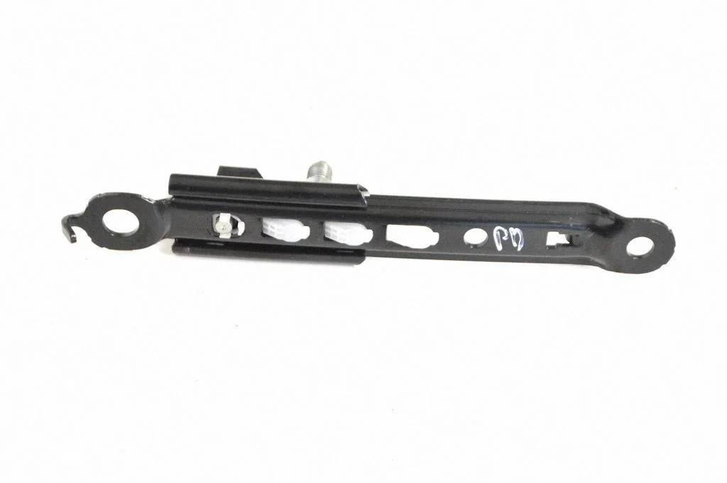 Seat belt height adjuster A2042676324