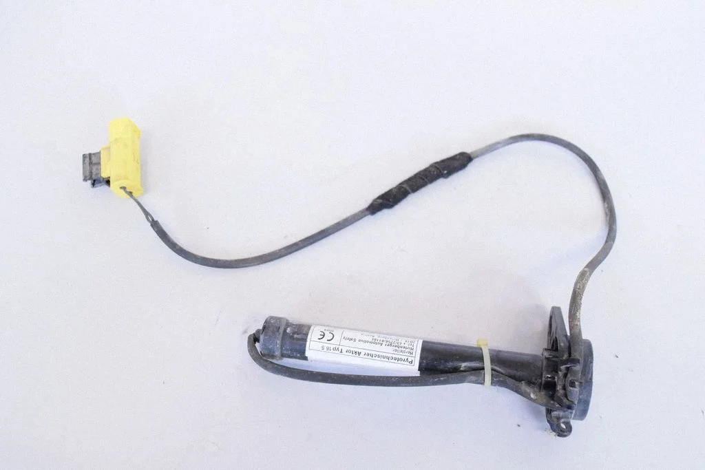 Bonnet Pedestrian Airbag Actuator – Mercedes-Benz A-Class W176 (2012-2018)