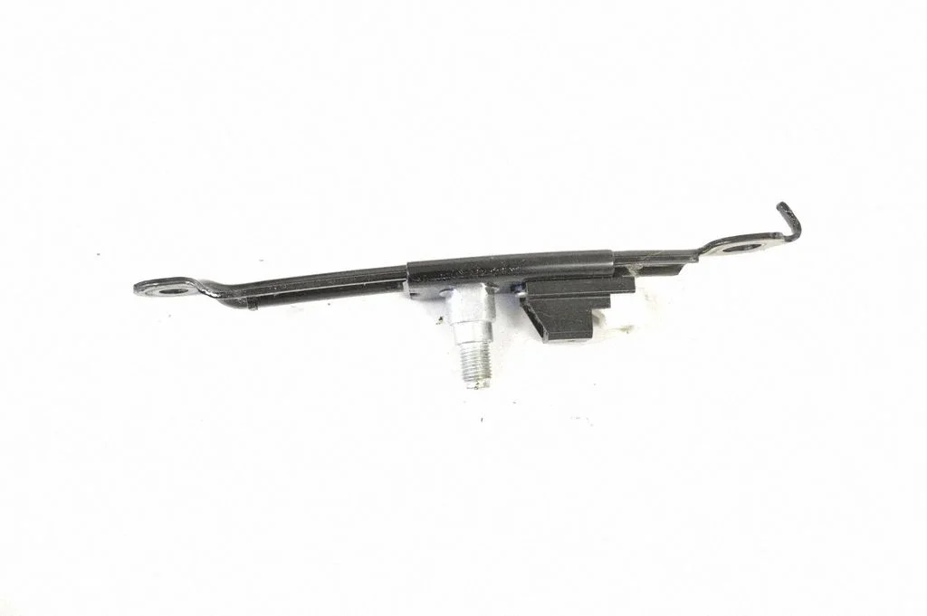 Seat belt height adjuster E563003