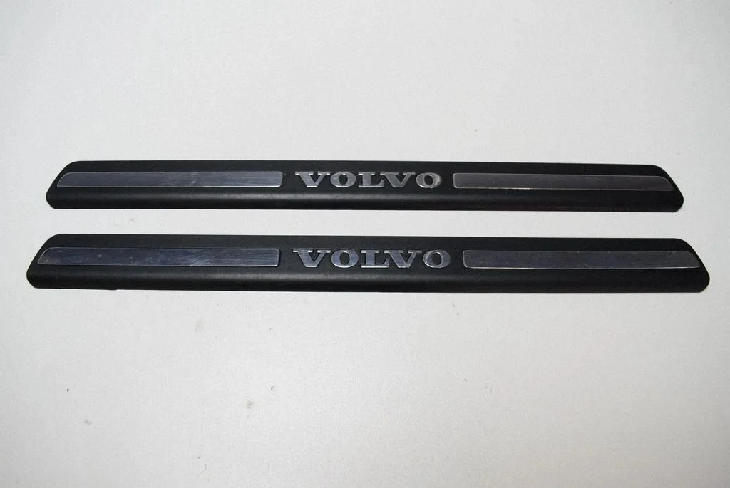 sill trim set (inner) – Volvo XC90 (2003-2006)