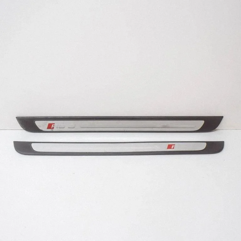 sill trim set (inner) 8V4853491A – Audi RS3 (2015-2019)