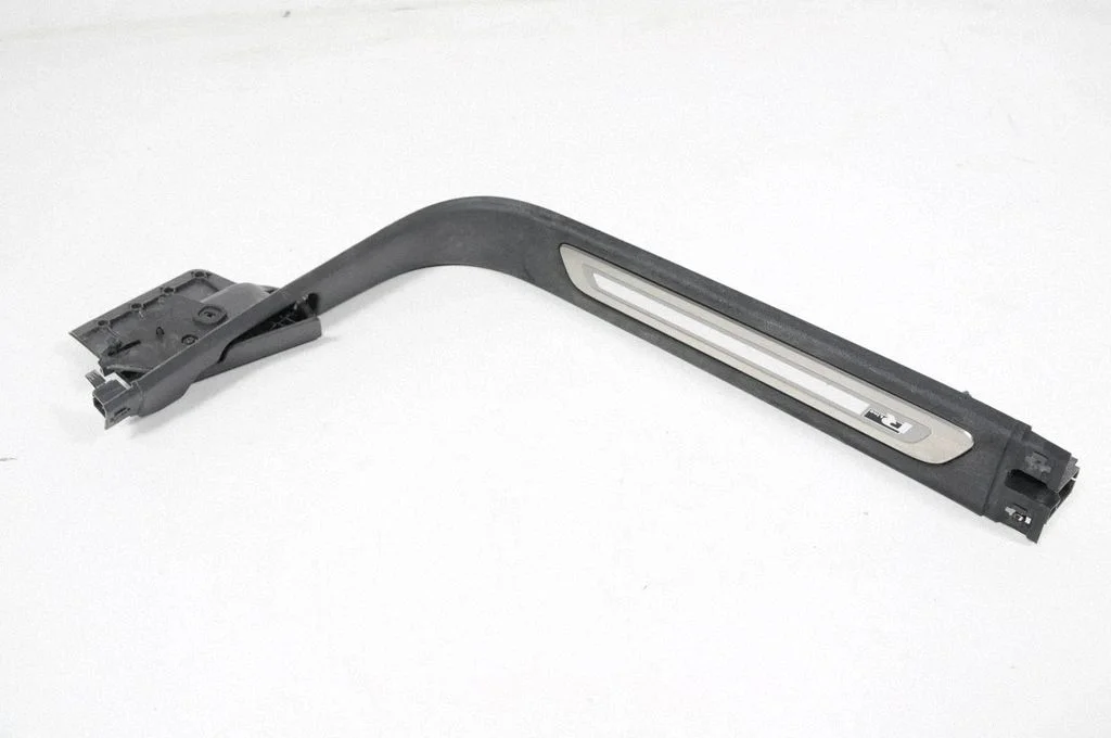 Läviste katete komplekt (sisemine) – Volkswagen Touareg II (2010-2018)