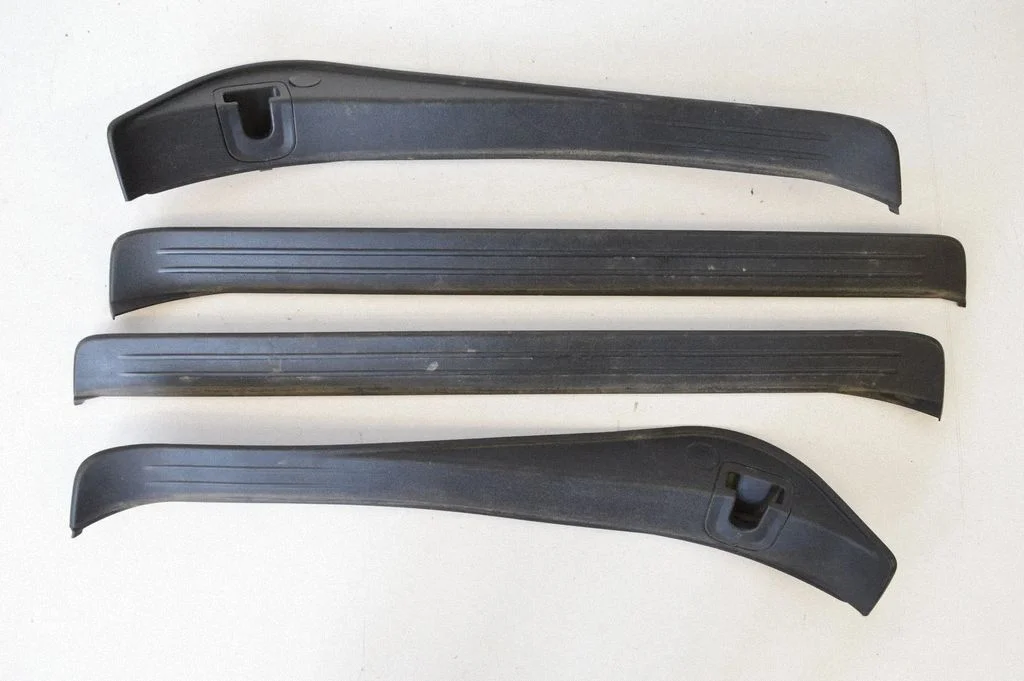 Sliekšņu apdares komplekts (iekšējais) – Subaru Outback (2007-2009)