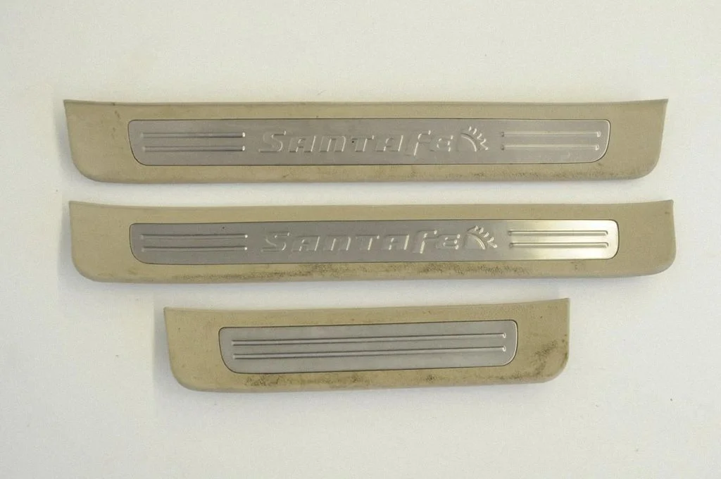 sill trim set (inner) – Hyundai Santa Fe (2006-2012)