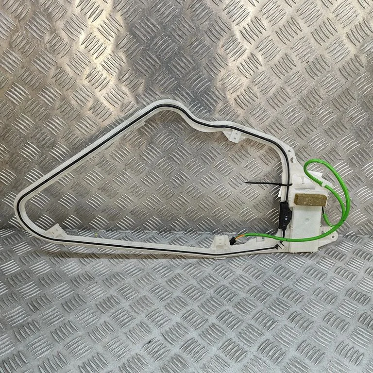 Bezatslēgas sistēmas antena – Mercedes-Benz S klase W220 (1998-2006)