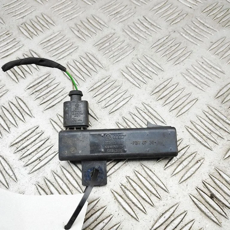 Antena systemu bezkluczykowego – Bentley Continental (2003-2017)