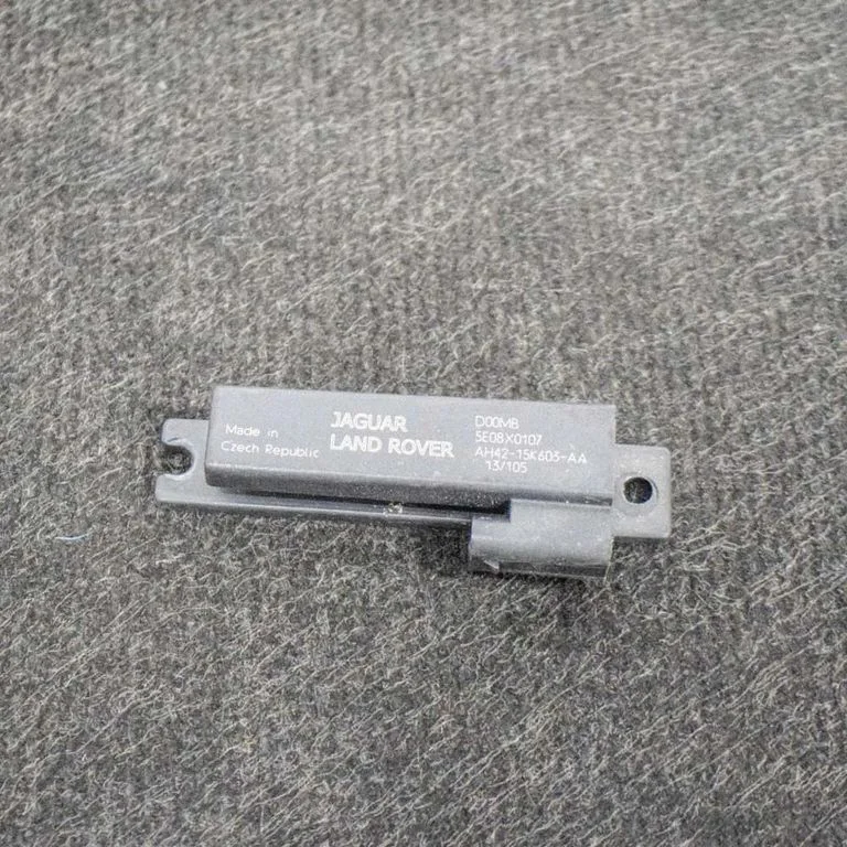 Antena systemu bezkluczykowego AH4215K603AA