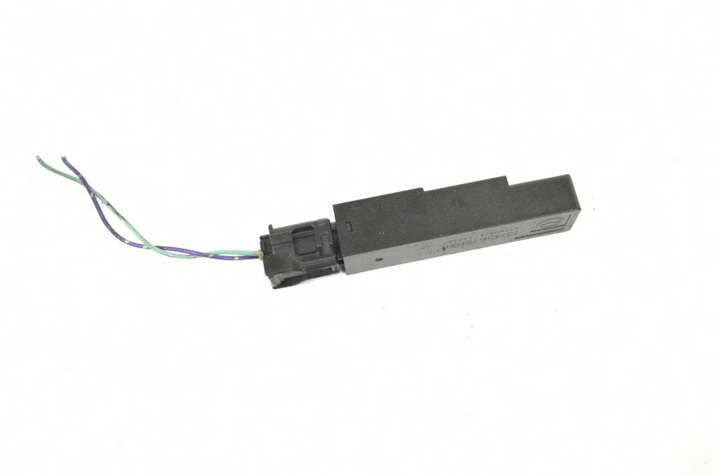 Bezatslēgas sistēmas antena – Mazda CX-5 (2012-2017)