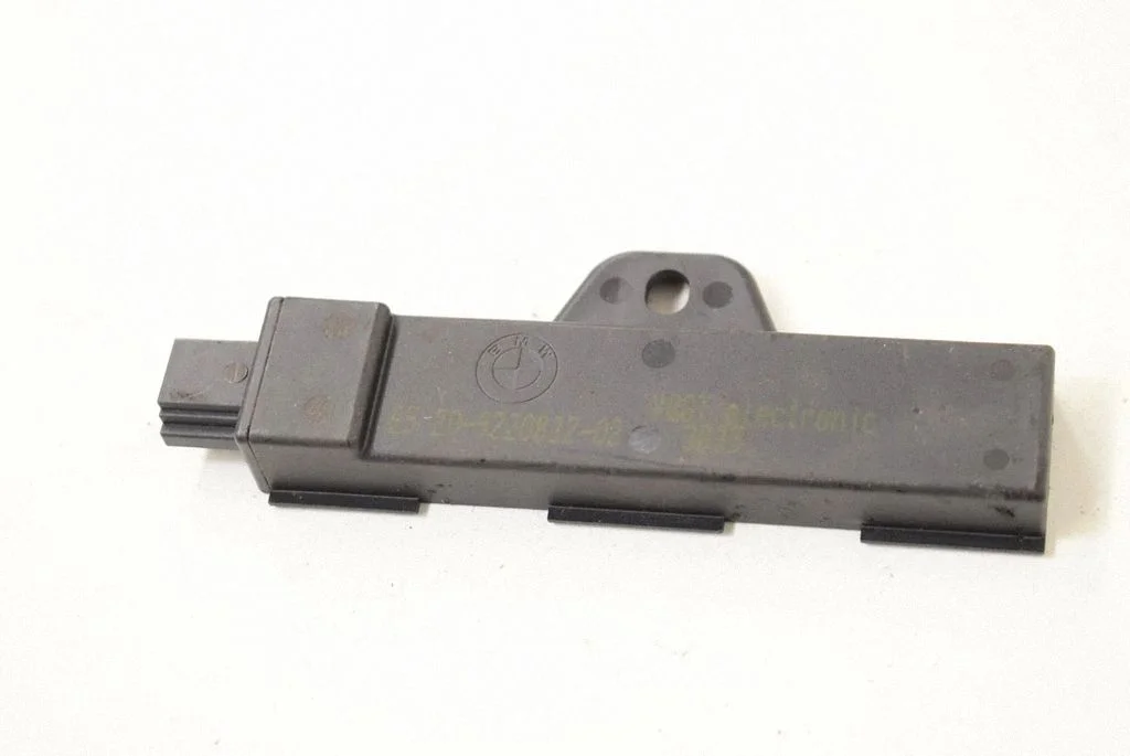 Antena systemu bezkluczykowego – BMW Seria 5 F10 F11 (2009-2016)