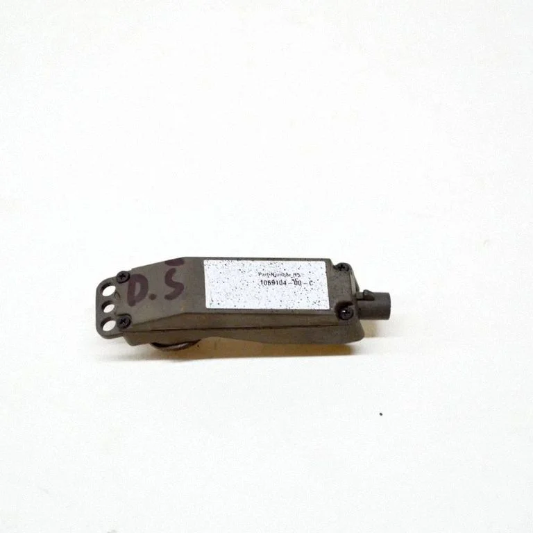 Side fender camera – Tesla Model S (2012-)
