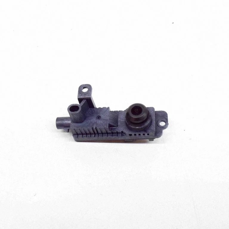 Side fender camera – Tesla Model Y (2020-)