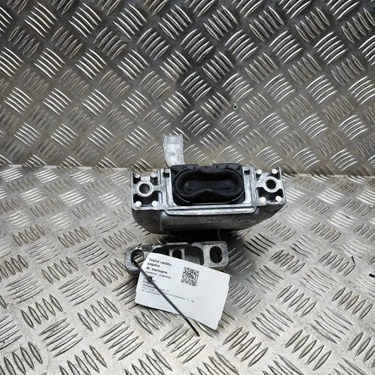 Dzinēja spilvens – Audi TT TTS RS Mk3 8S (2014-)