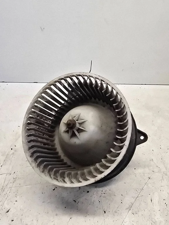 Krāsniņas ventilators/pūtējs HB111RC1MD