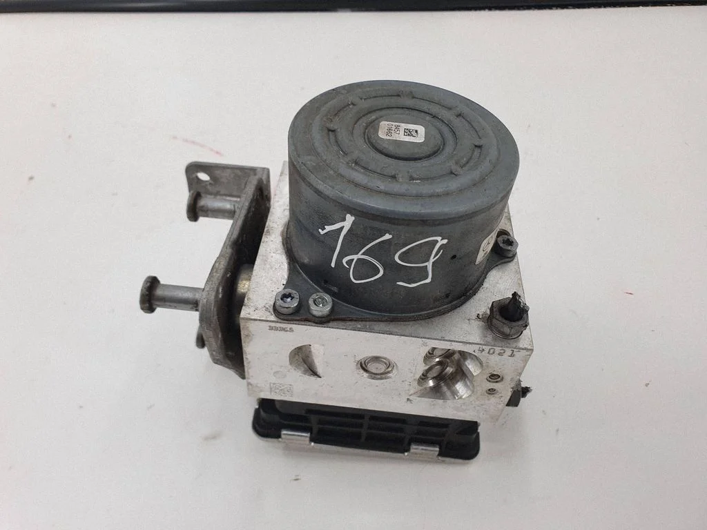 ABS-plokk – Mercedes-Benz C-klass W205 (2014-2021)