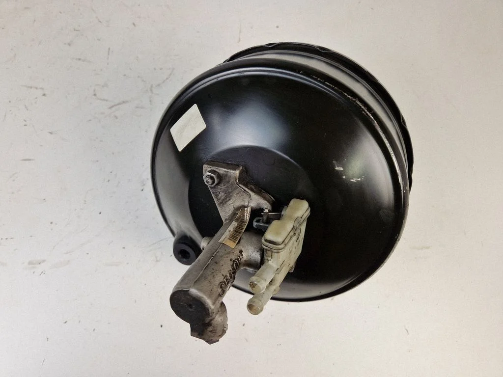 Brake booster – Mercedes-Benz Vito Viano W639 (2003-2014)